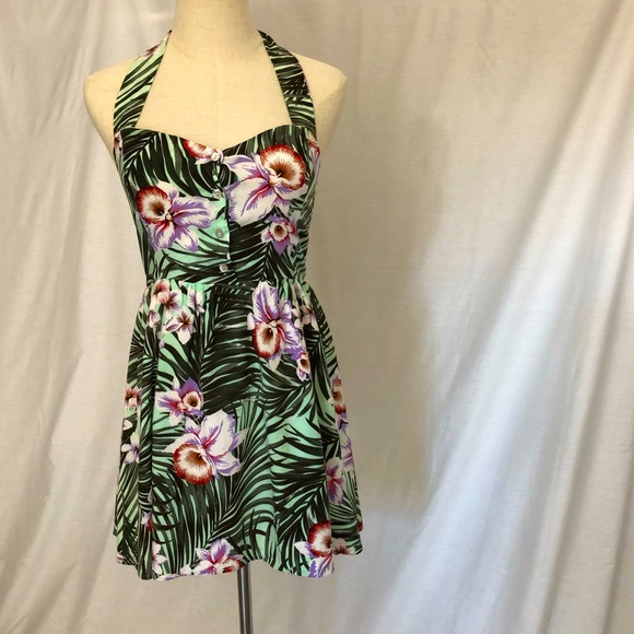 MINKPINK Dresses & Skirts - MINK PINK Tropical Tiki halter dress SIZE Medium